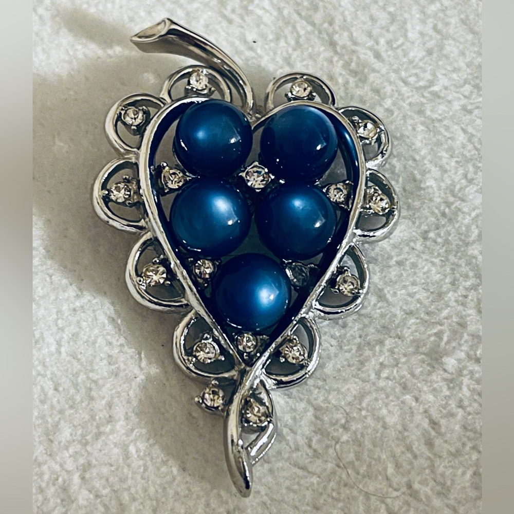 Coro- 1940’s blue moonstone and rhinestones approach